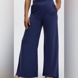 Fabletics Kristin Lounge Pants NWT